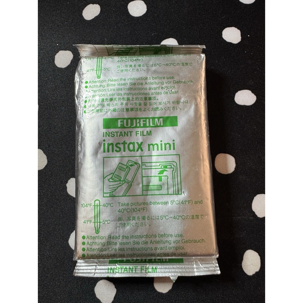 NIP Fujifilm Instax Mini 10 Pack Instant Fujifilm Mini No Box